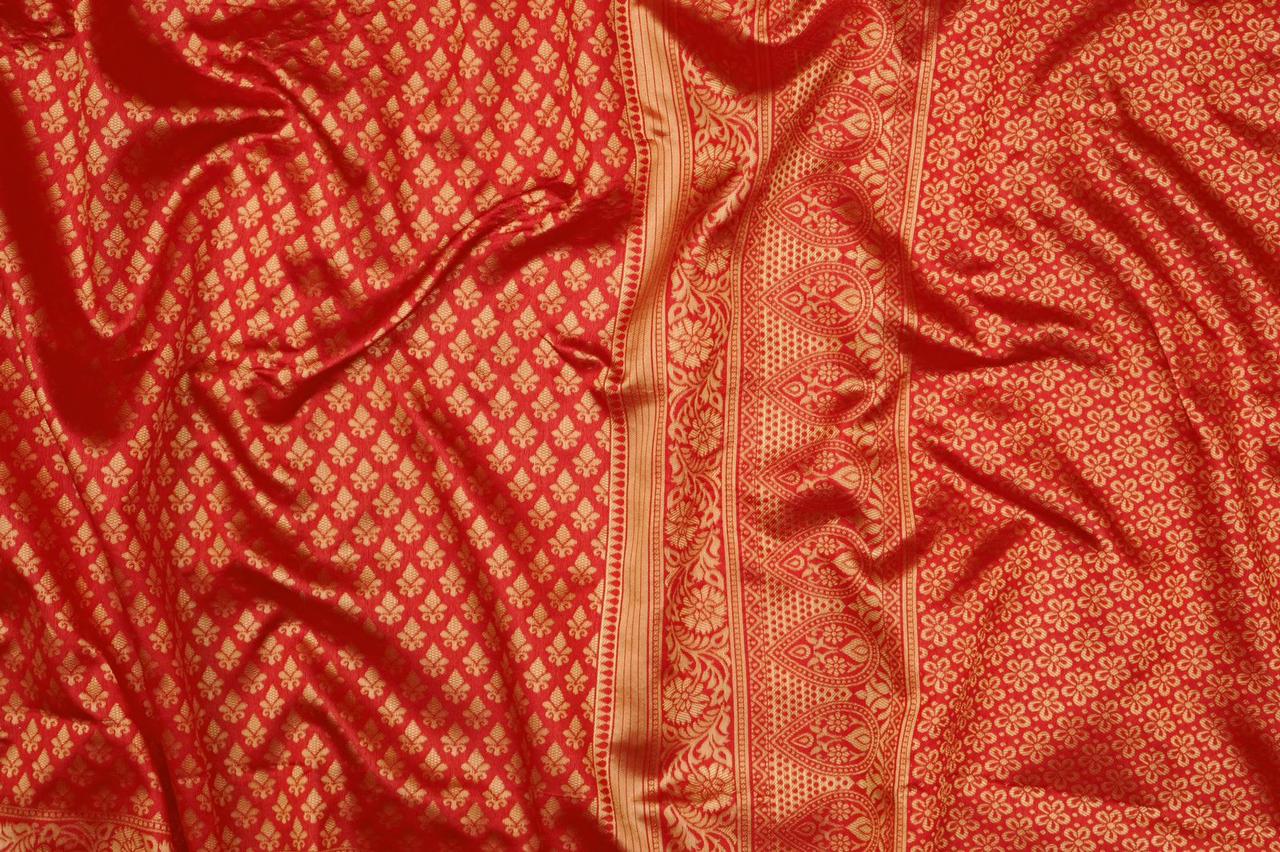 Red Customised Soft Banarasi Silk South Indian Wedding Beautiful Saree Designer Jacquard Weaving Saree