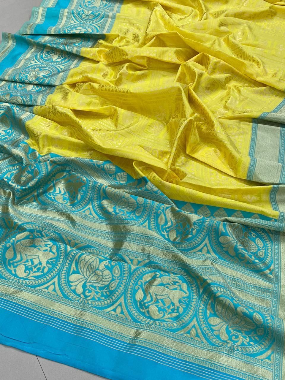 Yellow Saree look Rich soft cotton silk With Beautiful Tone colour With Jacqured Work saree New Full Colour New Women Trendy Cotton Silk Saree