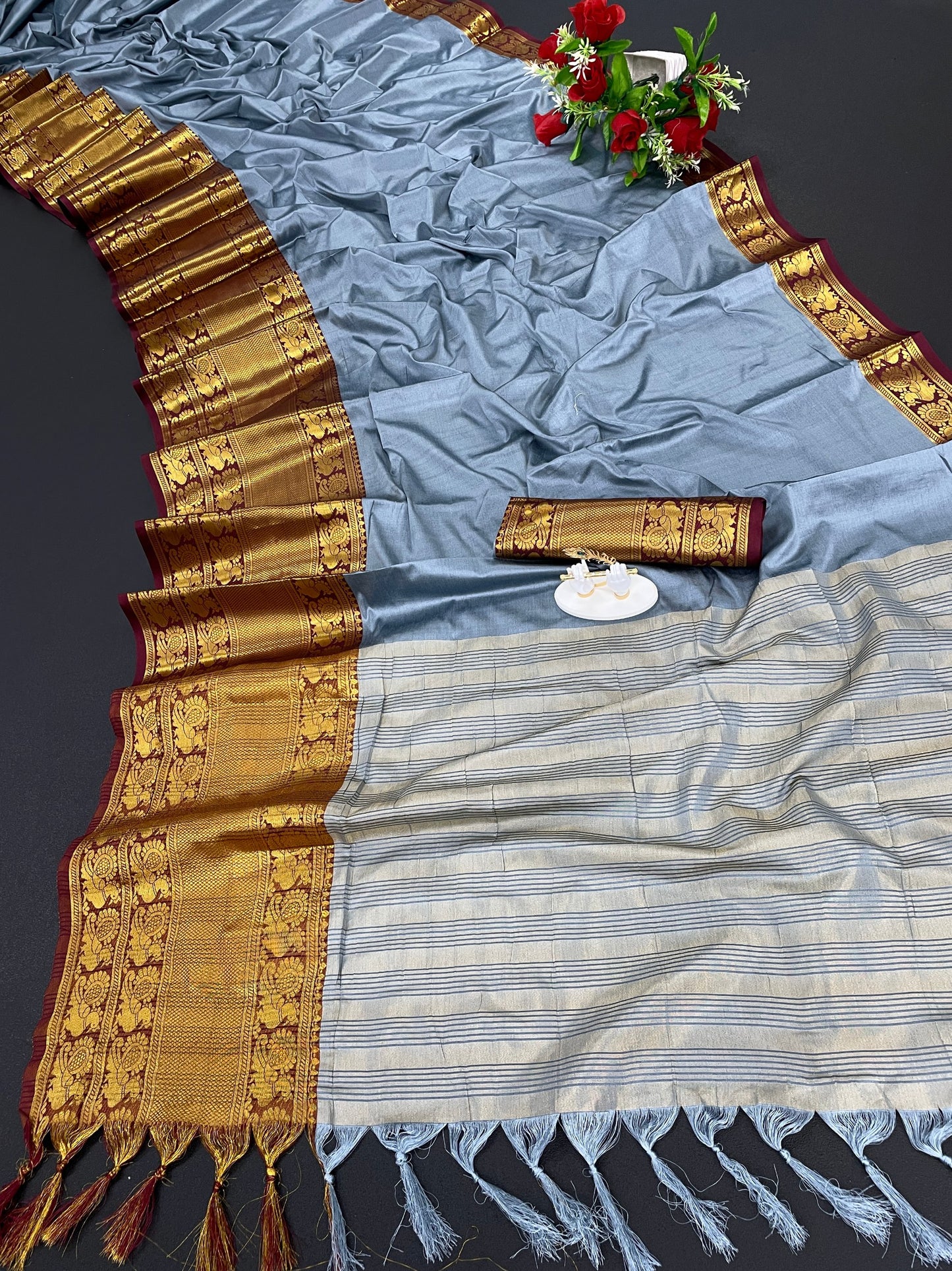 Women's Banarasi Style Pure Kanjivaram Silk Jacquard Kanchipuram Pattu Saree With Un-Stiched Blouse