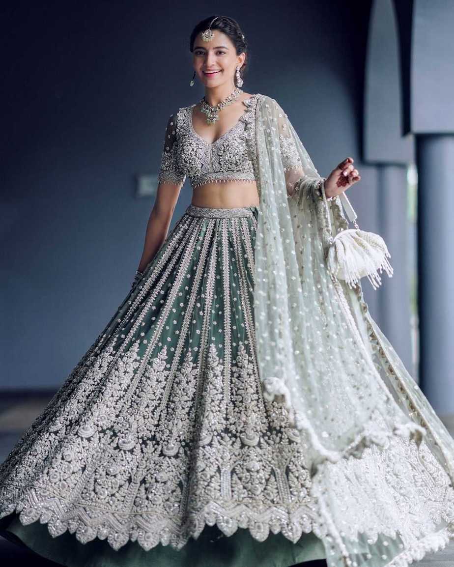 Women Chain Sequence Work Heavy Soft Net Semi-stitched Wedding wear Lehenga Choli With Dupatta Set