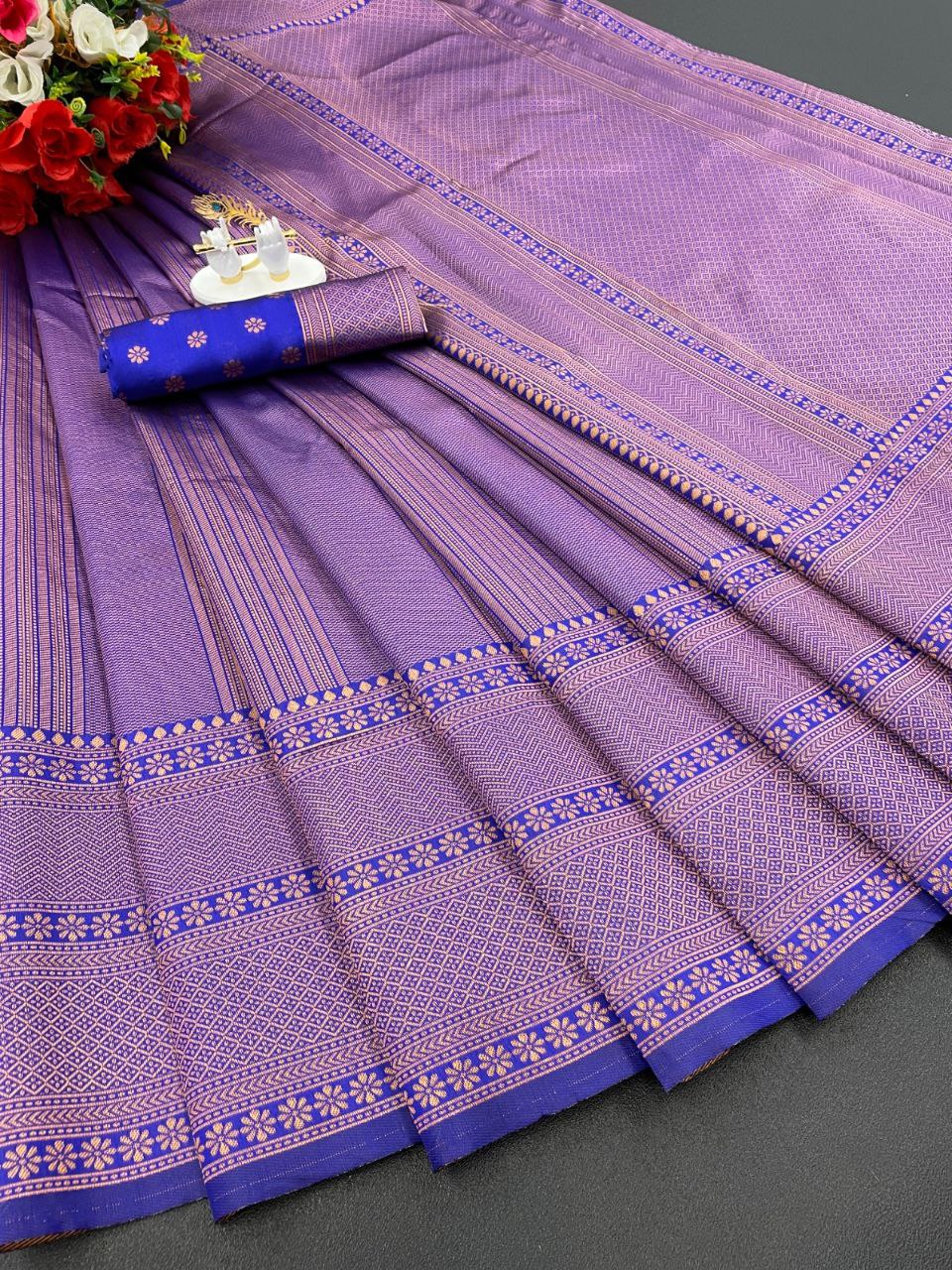 Women's Banarasi Style Pure Kanjivaram Silk Jacquard Kanchipuram Pattu Saree With Un-Stiched Blouse