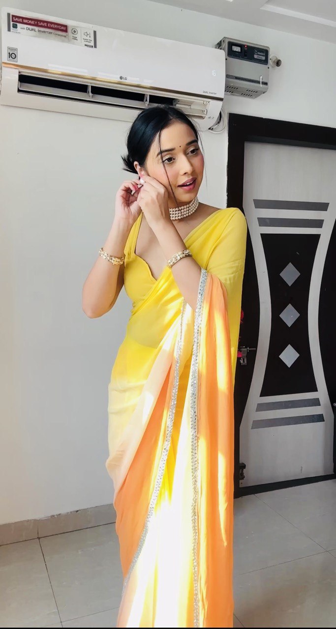 Yellow designer Bollywood saree In yellow, Attractive Georgette Saree With Fancy Lace Border Saree, partywear, Casual Saree