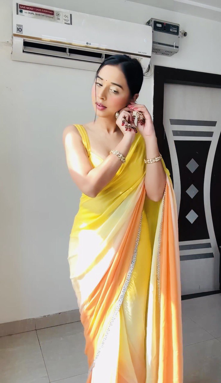 Yellow designer Bollywood saree In yellow, Attractive Georgette Saree With Fancy Lace Border Saree, partywear, Casual Saree